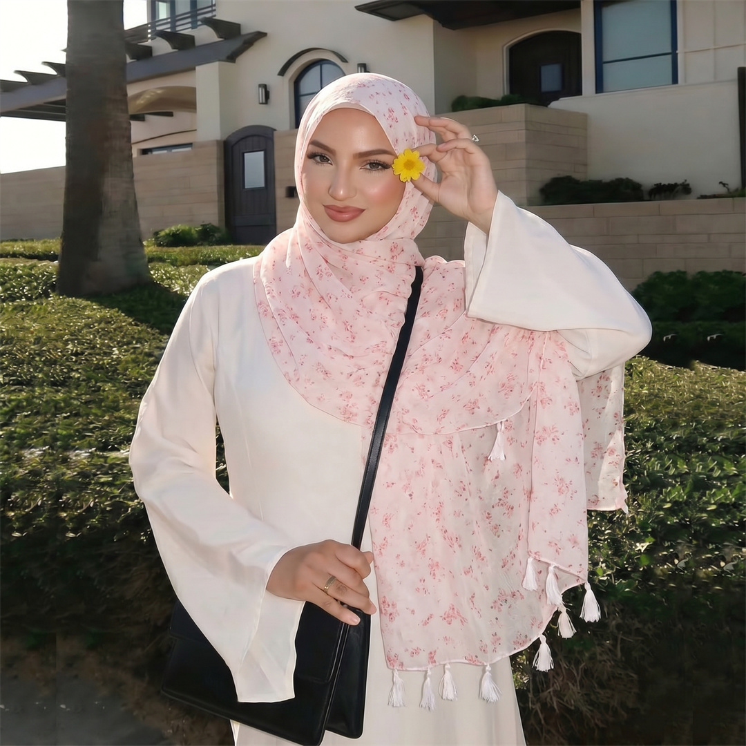 Foulard Hijab à Pompons Tendan - Women Fashion Images avis et prix