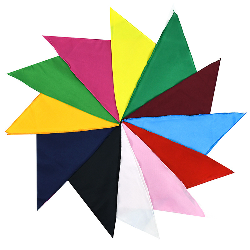 Foulard triangulaire personnal - Women Fashion Logo avis et prix