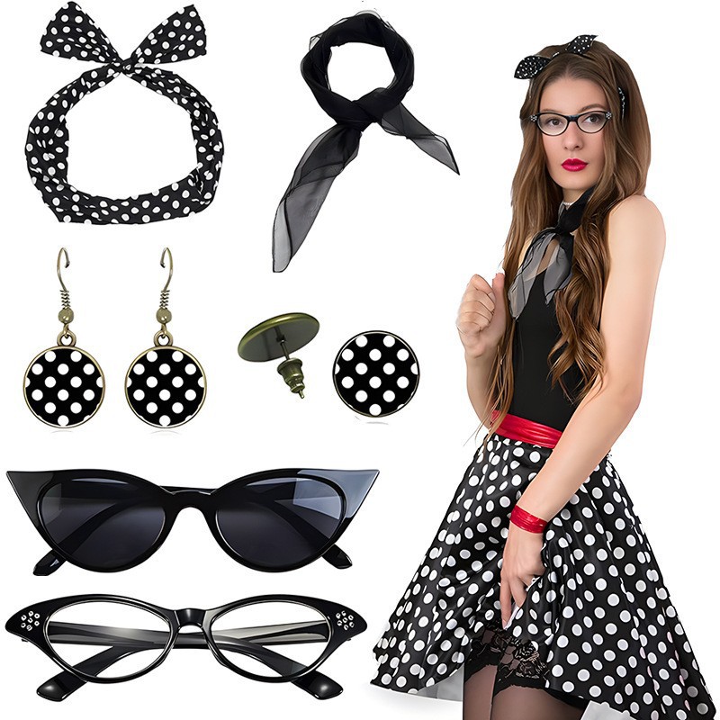 Ensemble d'accessoires de fête - Women'S Fashion In The 1950S avis et prix