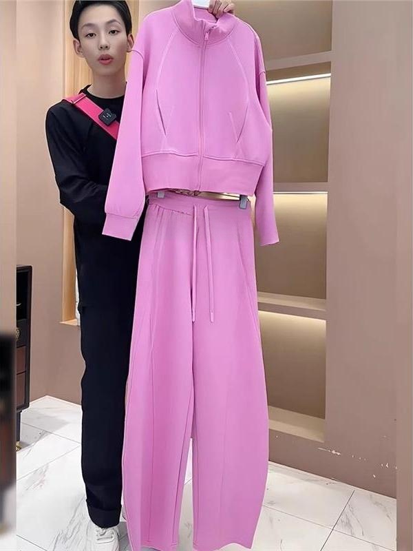 Ensemble de vêtements de sport - Women Fashion Over The Years avis et prix